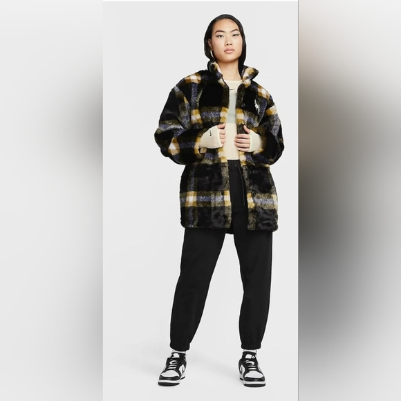 Nike Jackets & Blazers - Nike Sportswear Oversized Plaid Faux Fur Jacket Coat Women US XL NEW DD4541-010